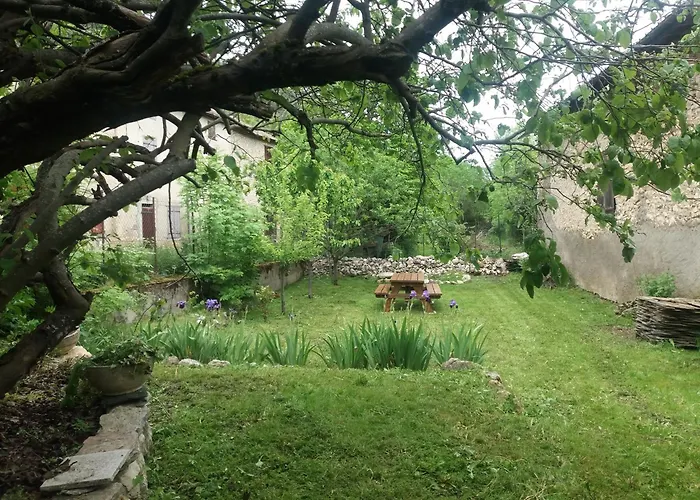 Prades Pyrenees Ariegeoise * Prades (Ariege)